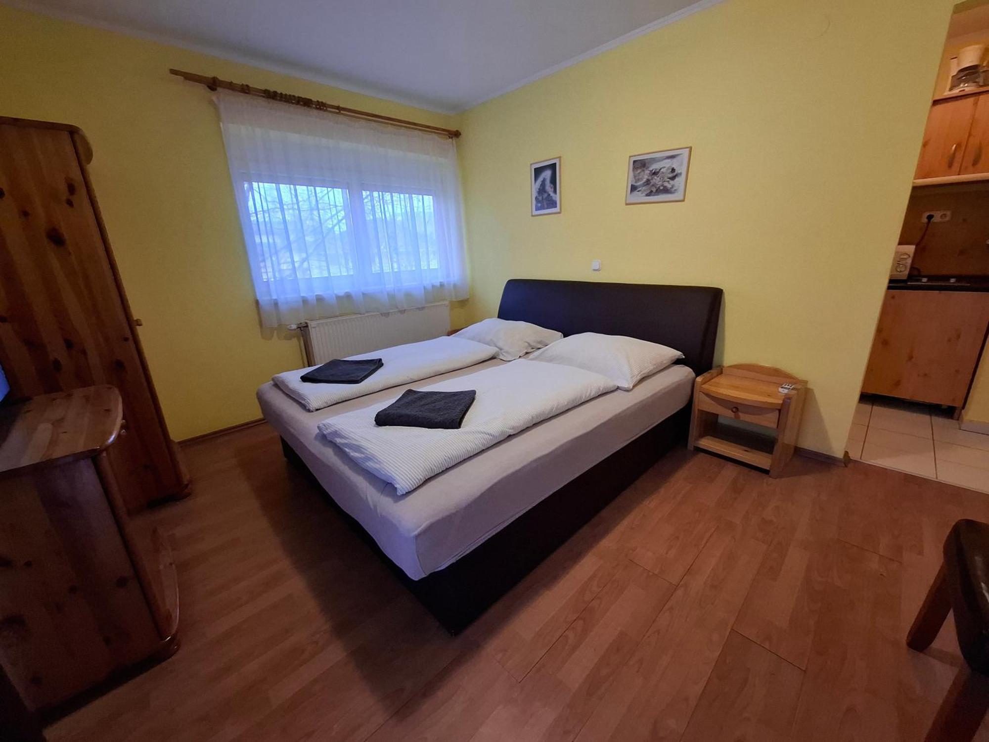 Ilona Apartmanhaz Siofok Exterior photo
