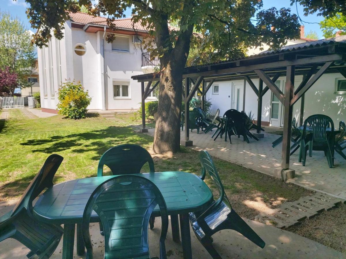 Ilona Apartmanhaz Siofok Exterior photo